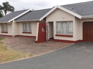 4 Bed House in Wyebank