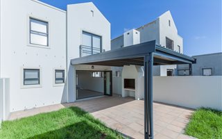 3 Bedroom House in Kelderhof Country Village