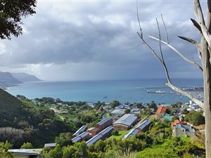 565 m² Land available in Simons Town