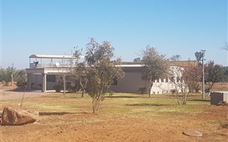 270000 m² Commercial space in Kameelfontein and surrounds