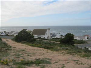 653 m² Land available in Britannica Heights