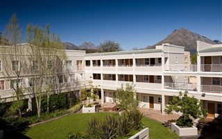 2 Bedroom Apartment in La Colline
