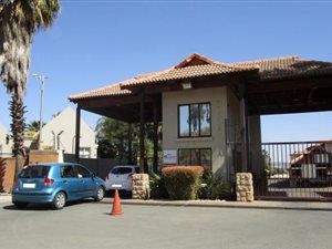 3 Bed Apartment in Needwood