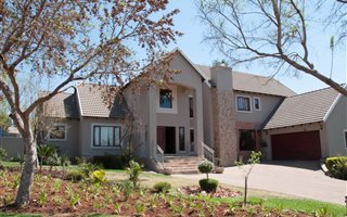 4 Bedroom House in Rietvlei Heights Country Estate