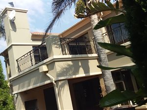 3 Bed House in Kenleaf
