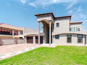 4 Bed House in Theresa Park