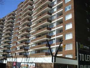 3 Bed Apartment in Benoni CBD