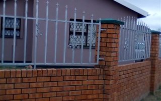 3 Bedroom House in Amalinda