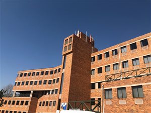 119 m² Commercial space in Bruma