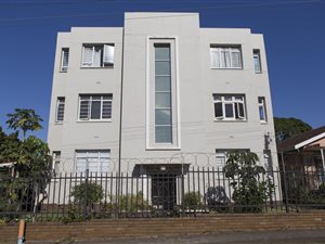1.5 Bed Apartment in Bulwer