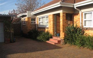 3 Bedroom House in Roosevelt Park