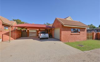 3 Bedroom Townhouse in Miederpark