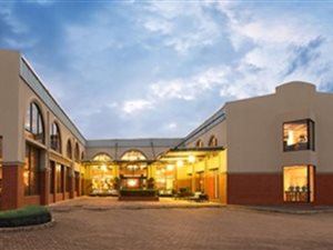 3100 m² Industrial space in Riverhorse Valley