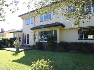 3 Bed Duplex in Kloof