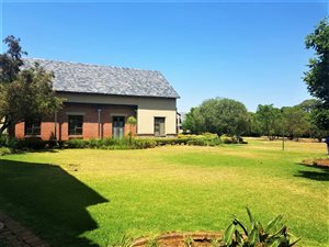 90 m² Commercial space in Eldoraigne