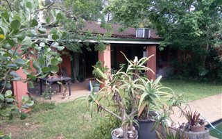 4 Bedroom House in Manor Gardens