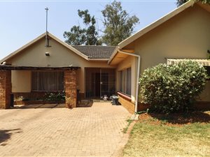 4 Bed House in Erasmus