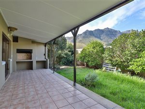 4 Bed House in Paradyskloof