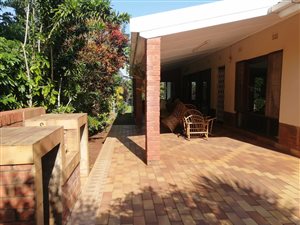 3 Bed House in Panorama