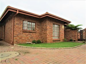 3 Bed Townhouse in Vaalpark