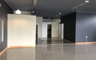 200 m² Commercial space in Rondebosch