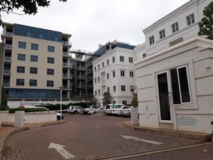 378 m² Office Space in Rosebank