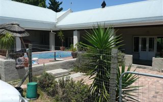 1 ha Farm in Morningstar