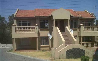 2 Bedroom Apartment in Rembrandt Park