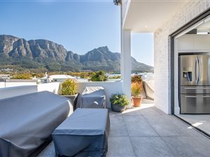 2 Bed Townhouse in Claremont Upper
