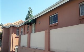 2 Bedroom Townhouse in Florentia