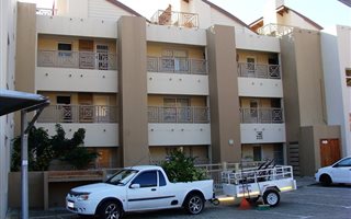 2 Bedroom Apartment in Boland Park