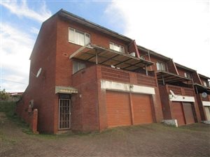 3 Bedroom Townhouse in Umhlatuzana