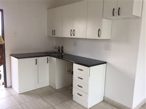 1 Bedroom Townhouse in Katlehong