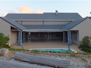 7 Bed House in High Riding Country Estate
