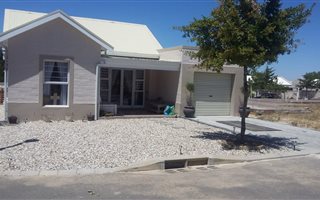 2 Bedroom House in Porterville