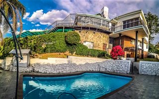 5 Bedroom House in Waterkloof Glen