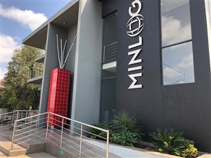 880 m² Commercial space in Highveld