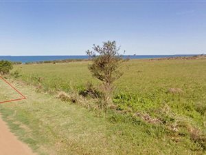 1025 m² Land available in Port Edward
