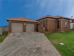 3 Bed House in Blue Hills