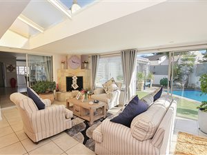 4 Bed House in Edgemead