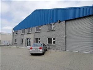 711 m² Industrial space in Rustdal