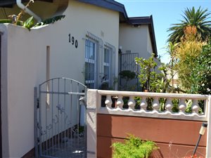 3 Bed House in Goodwood Estate