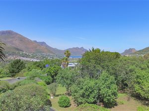 1043 m² Land available in Hout Bay and surrounds