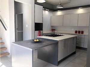 4 Bed House in Midstream Ridge Estate