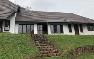 4 Bedroom House in Waterfall