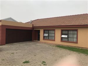 3 Bed Cluster in Mayberry Park