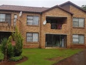 3 Bed Townhouse in Ruimsig