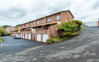 3 Bedroom Duplex in The Wolds