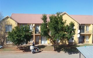 2 Bedroom Townhouse in Eldorette