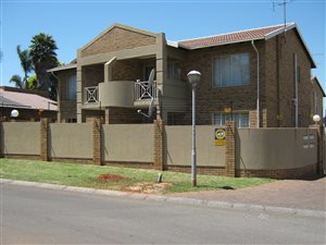 2 Bed Townhouse in Kenleaf